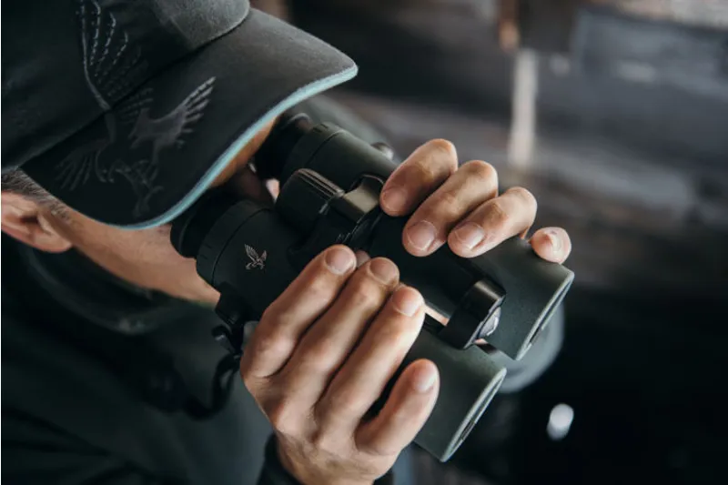 Swarovski EL RANGE 8x42 Binoculars-1