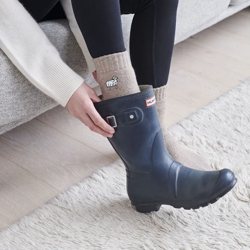 Countryside Walking Socks - Sheep-2