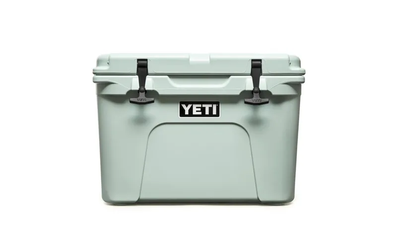 YETI Tundra 35 Cooler - Seafoam OLD CODE