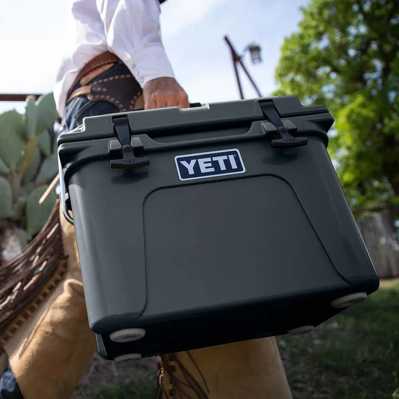 YETI Tundra 35 Cooler - Seafoam OLD CODE-9