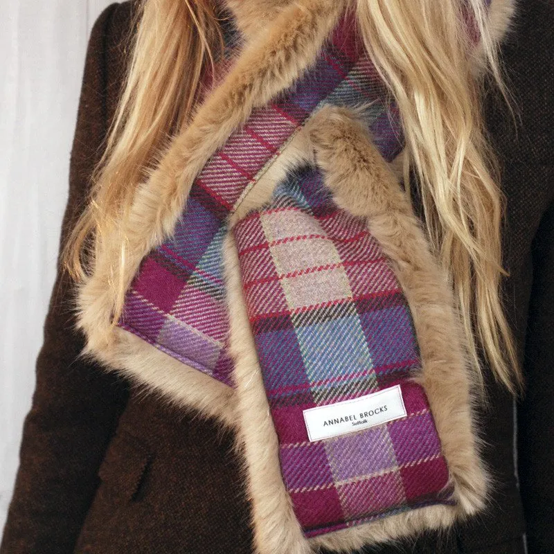 Annabel Brocks Faux Fur Neckwarmer - Beige/Pink