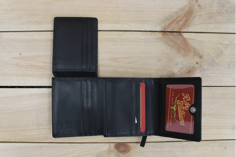 R.M.Williams Tri-fold Wallet + Keyring Set - Black-3