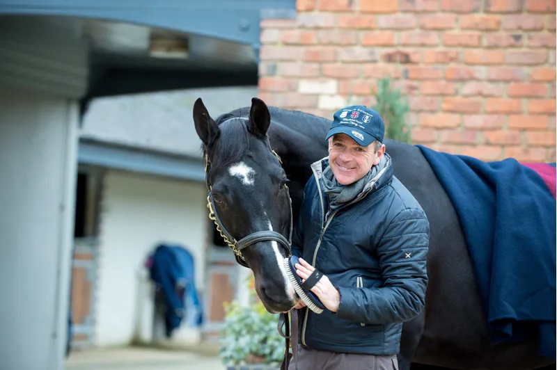 Alan Davies Signature Pack of Brushes-3