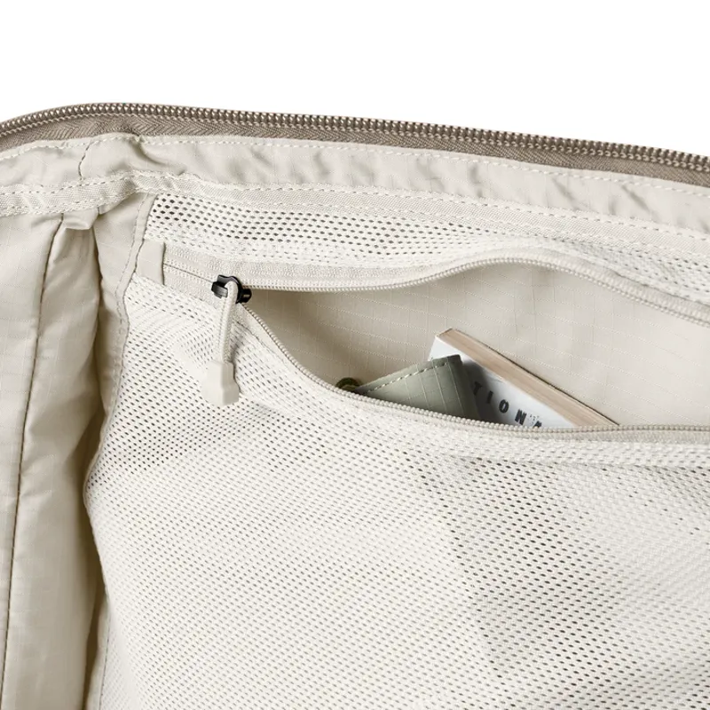 YETI Crossroads Duffel 60L - Cape Dark Taupe-2