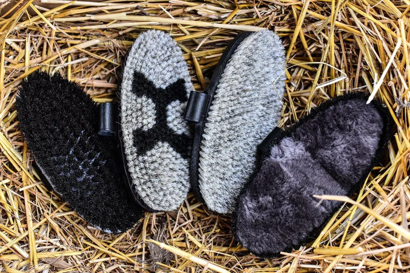 Eqclusive HAAS Brushes Pack - Grey/White/Coloured