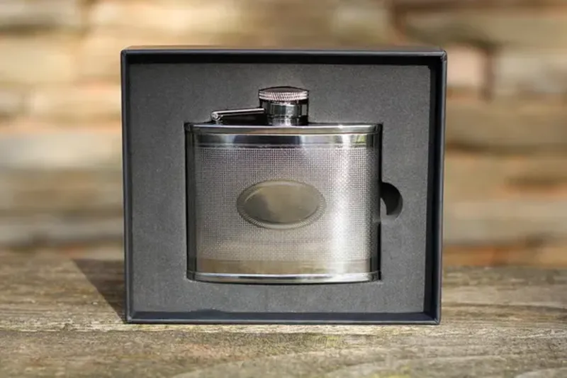 Sporting Saints Hip Flask - Barley and Plate 4oz