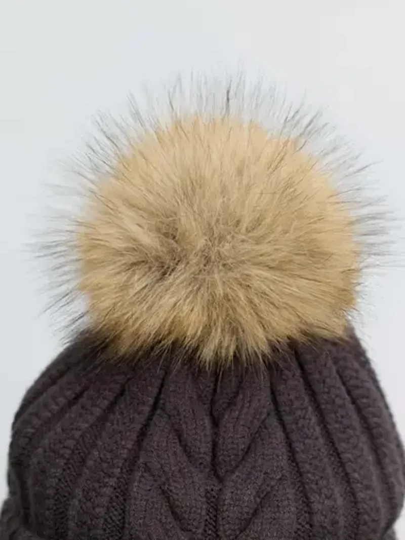 LeMieux Heritage Beanie - Cocoa-3