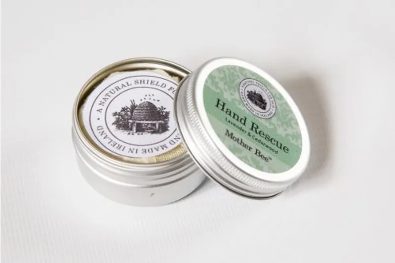 Mother Bee Mini Yard Hand Rescue - Lavender and Cedarwood 30g-5