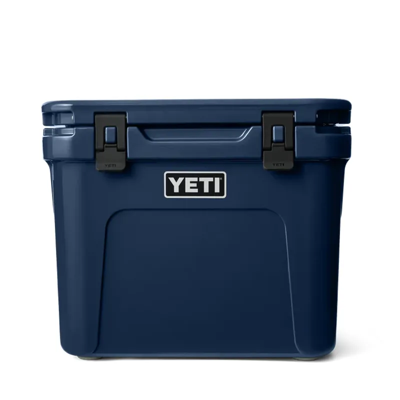 YETI Roadie 32 Cool Box - Navy